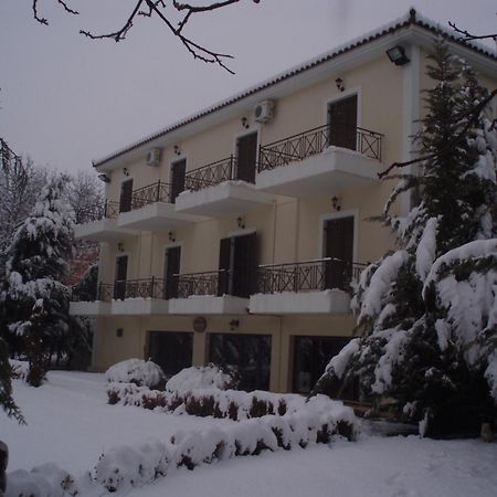 Aroanios Hotel Kleitoria Bagian luar foto