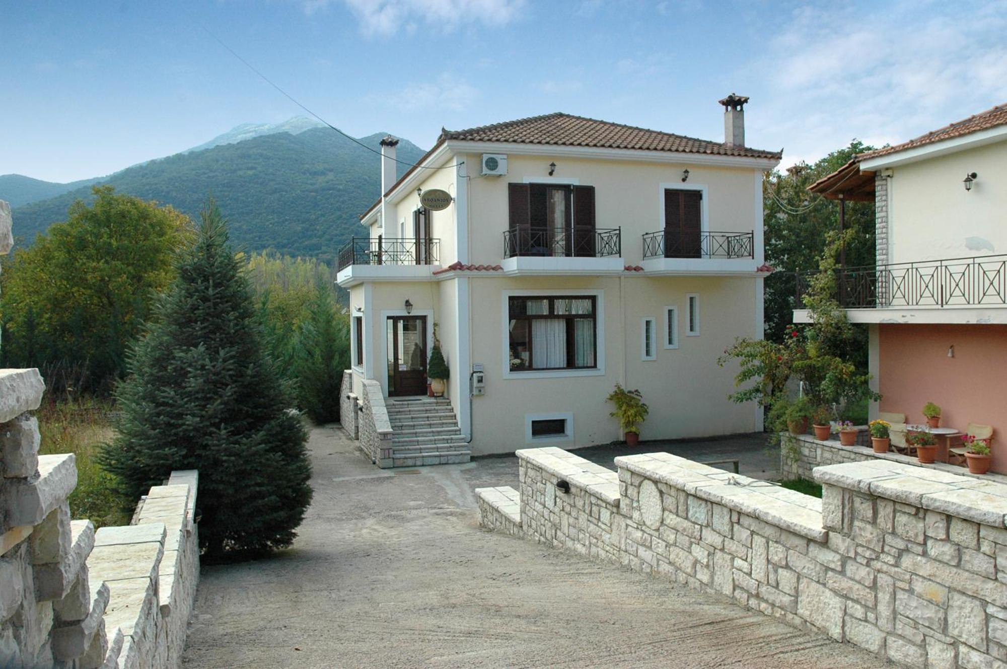 Aroanios Hotel Kleitoria Bagian luar foto