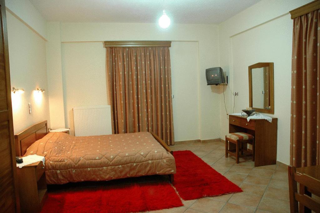 Aroanios Hotel Kleitoria Bagian luar foto